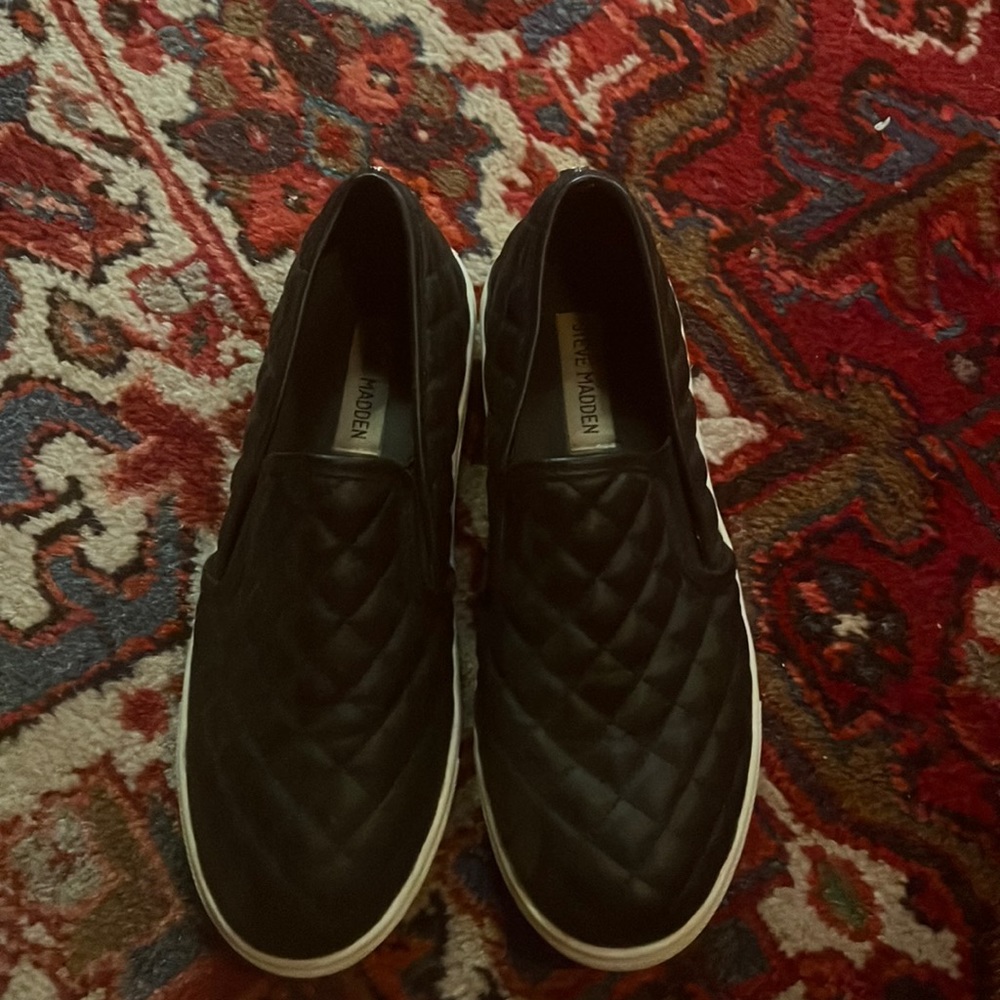 Steve Madden Black Slip-one